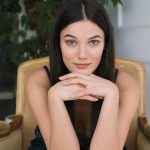 Biografia actritei Pinar Deniz