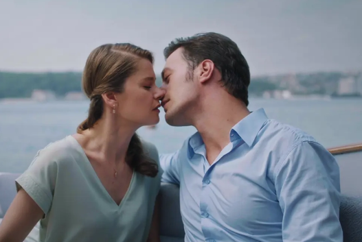 Fata de la Fereastra Episodul 11 Rezumat